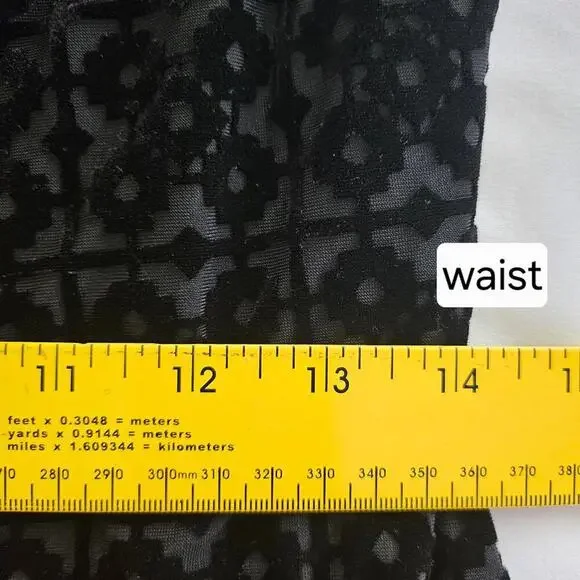 NWOT Laundry by Shelli Segal Black Burnout Velvet Cowl Neck Tank Top Small - Picture 7 of 9